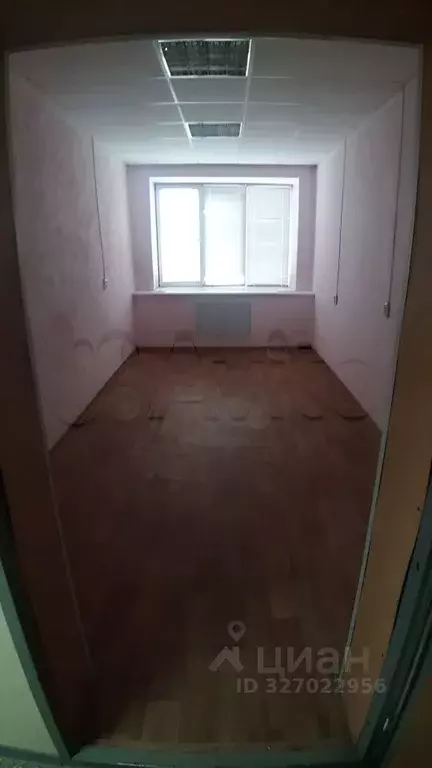 Офис в Ханты-Мансийский АО, Сургут ул. Рационализаторов, 27 (25 м) - Фото 2