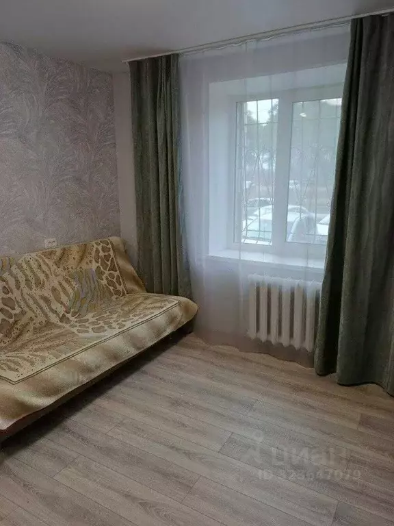 Комната Свердловская область, Екатеринбург ул. Умельцев, 11 (11.4 м) - Фото 1