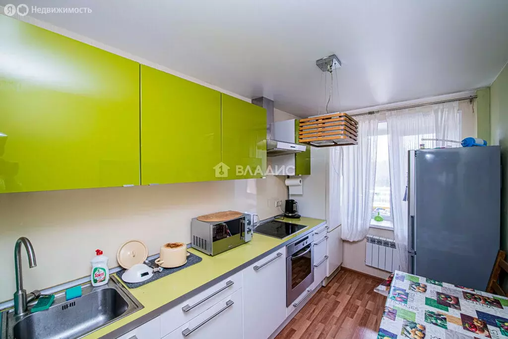 2-комнатная квартира: Нижний Новгород, Молодёжный проспект, 12А (55 м) - Фото 0
