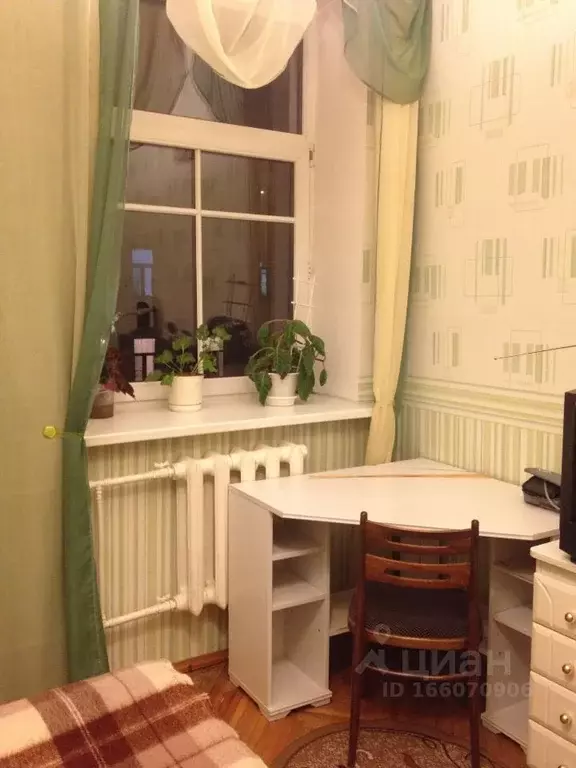 Комната Санкт-Петербург ул. Куйбышева, 7 - Фото 1