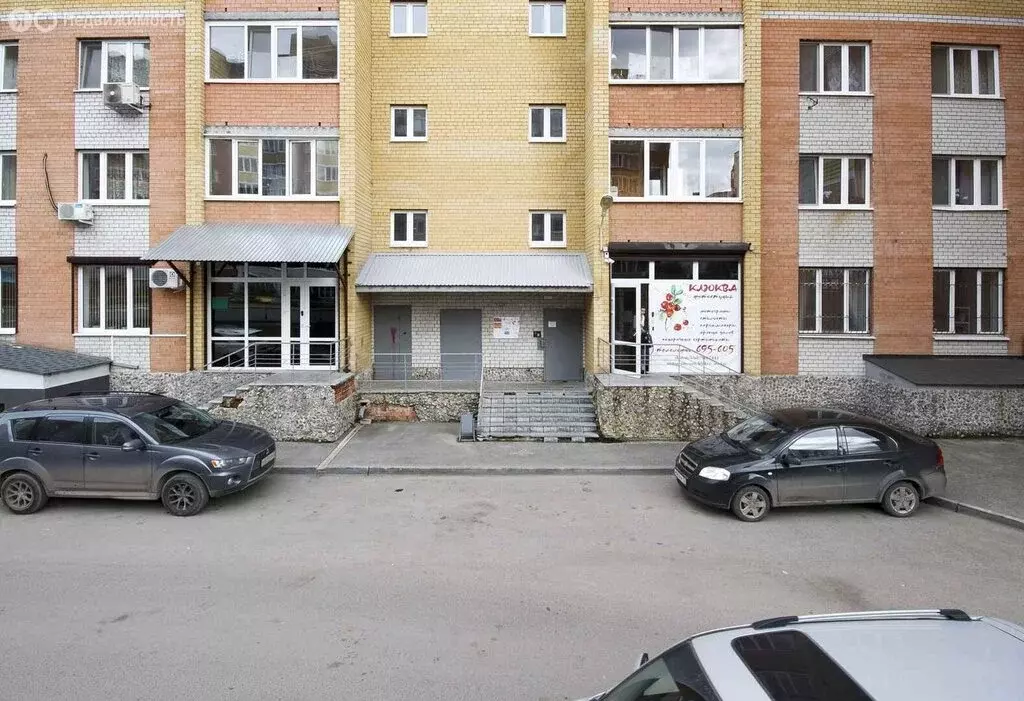 2-комнатная квартира: Тюмень, Депутатская улица, 80к2 (103 м) - Фото 2