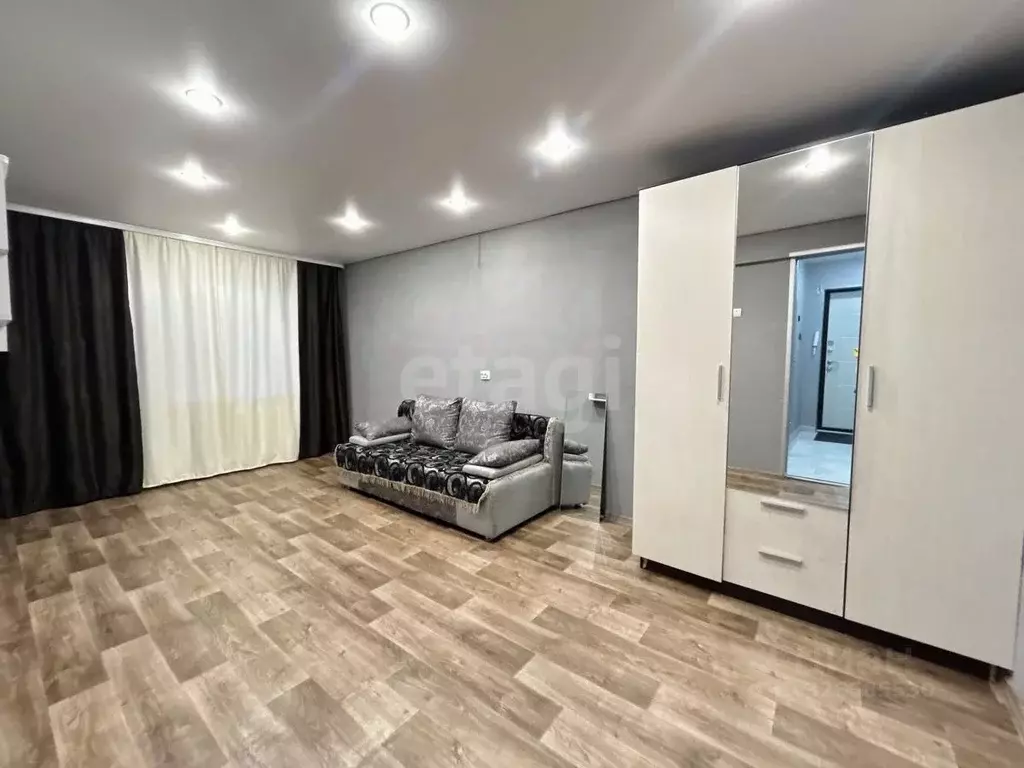 2-к кв. Тюменская область, Тобольск 4-й мкр, 31 (45.0 м) - Фото 1