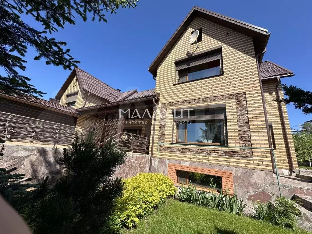 Дом 250 м на участке 18 сот. - Фото 1
