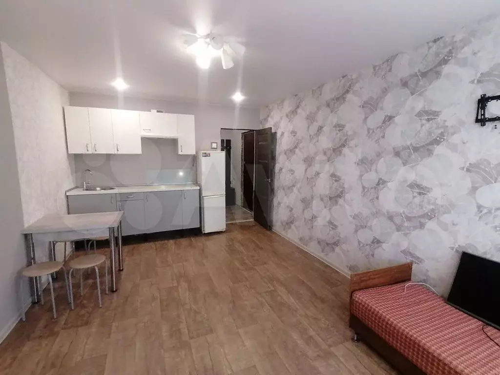 Комната 20 м в 3-к., 8/9 эт. - Фото 0