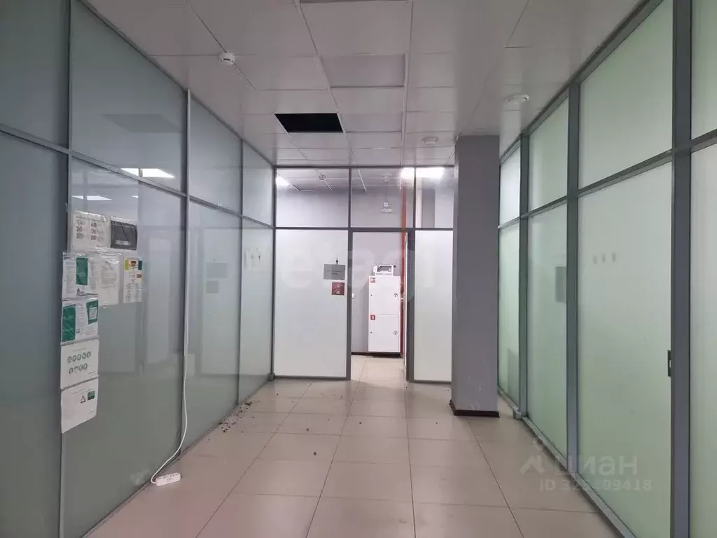 Офис в Ямало-Ненецкий АО, Новый Уренгой просп. Губкина, 14А (21 м) - Фото 1