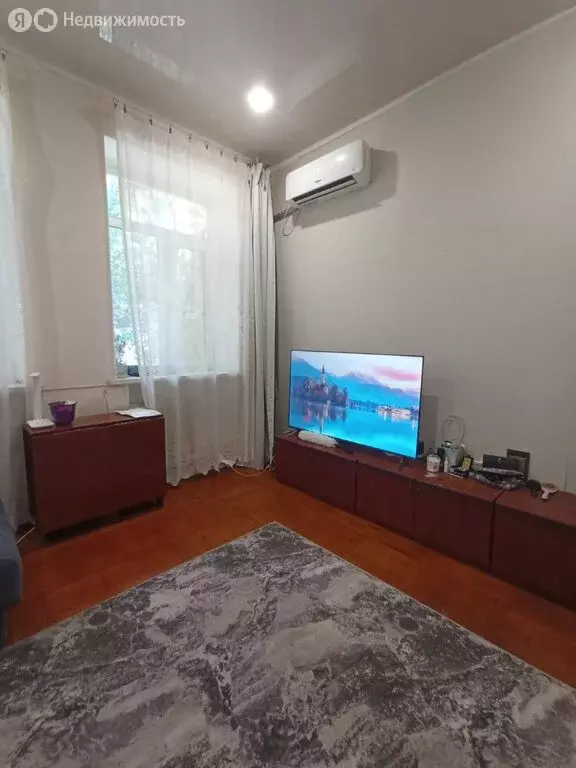 2-комнатная квартира: Краснодар, улица имени Калинина, 1к13 (42.7 м) - Фото 1