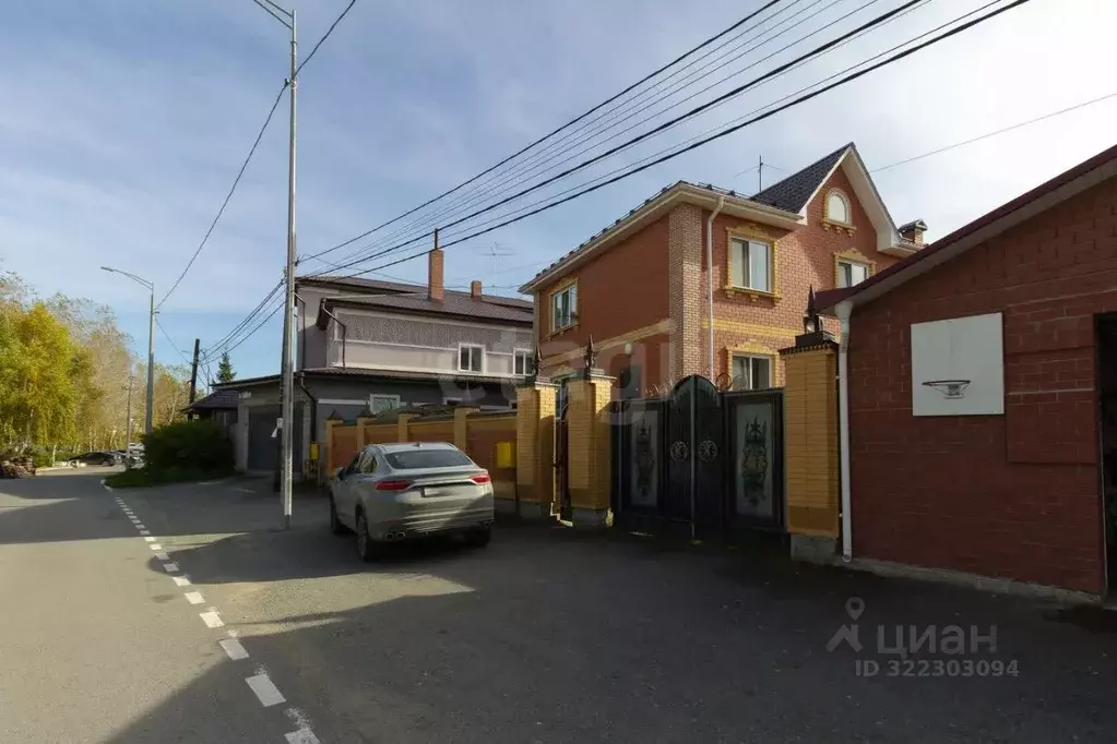 Дом в Тюменская область, Тюмень Прибрежная ул. (215 м) - Фото 1