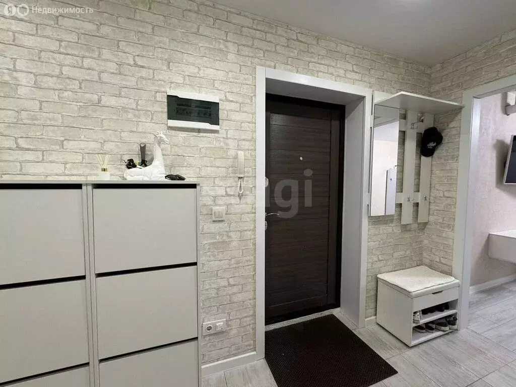 2-комнатная квартира: Тюмень, улица Пермякова, 79 (57 м) - Фото 0