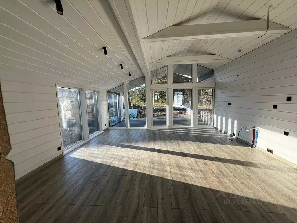 Дом в Свердловская область, Екатеринбург пер. Певческий (92 м) - Фото 1