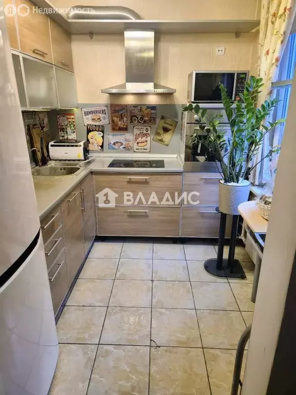 3-комнатная квартира: Москва, Тарусская улица, 4 (58.1 м) - Фото 2