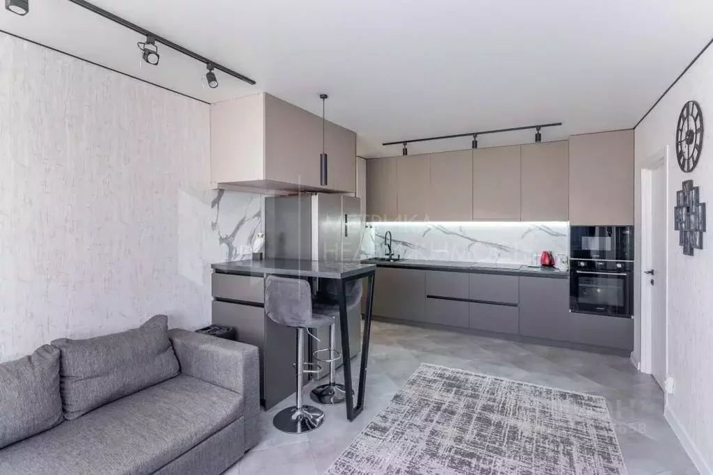 3-к кв. Тюменская область, Тюмень ул. Вице-адмирала Воронцова, 7 (70.8 ... - Фото 1