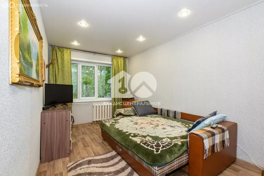 3-комнатная квартира: Новосибирск, Тенистая улица, 19 (59.5 м) - Фото 1