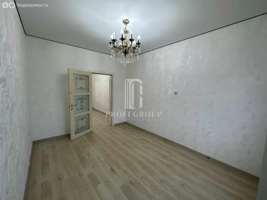 1-комнатная квартира: Махачкала, Кирпичная улица, 39 (50 м) - Фото 0