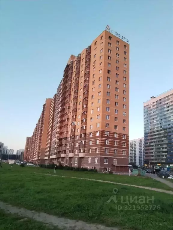 Студия Ленинградская область, Мурино Всеволожский район, бул. ... - Фото 0