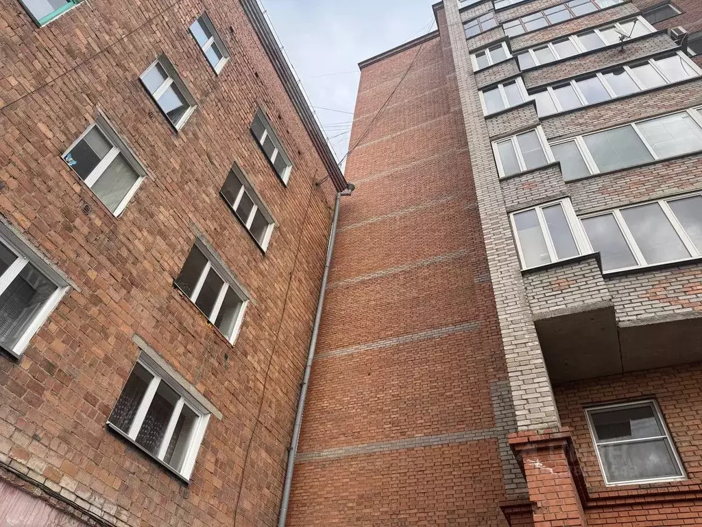 2-к кв. Хакасия, Абакан ул. Кирова, 77 (40.0 м) - Фото 1