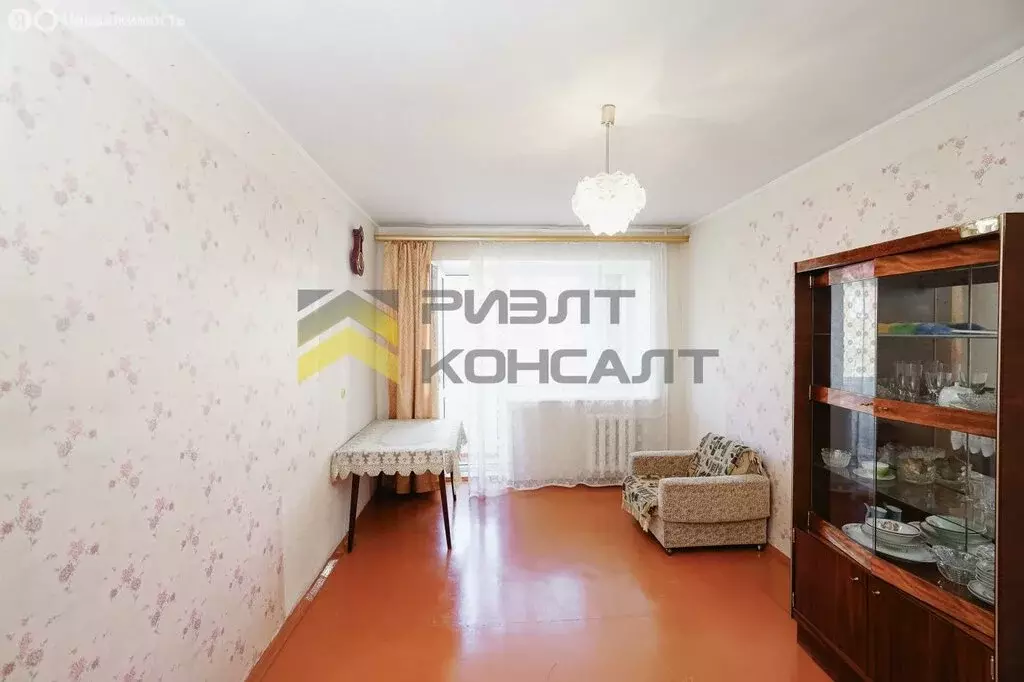 3-комнатная квартира: Омск, улица Серова, 8Г (59.2 м) - Фото 0