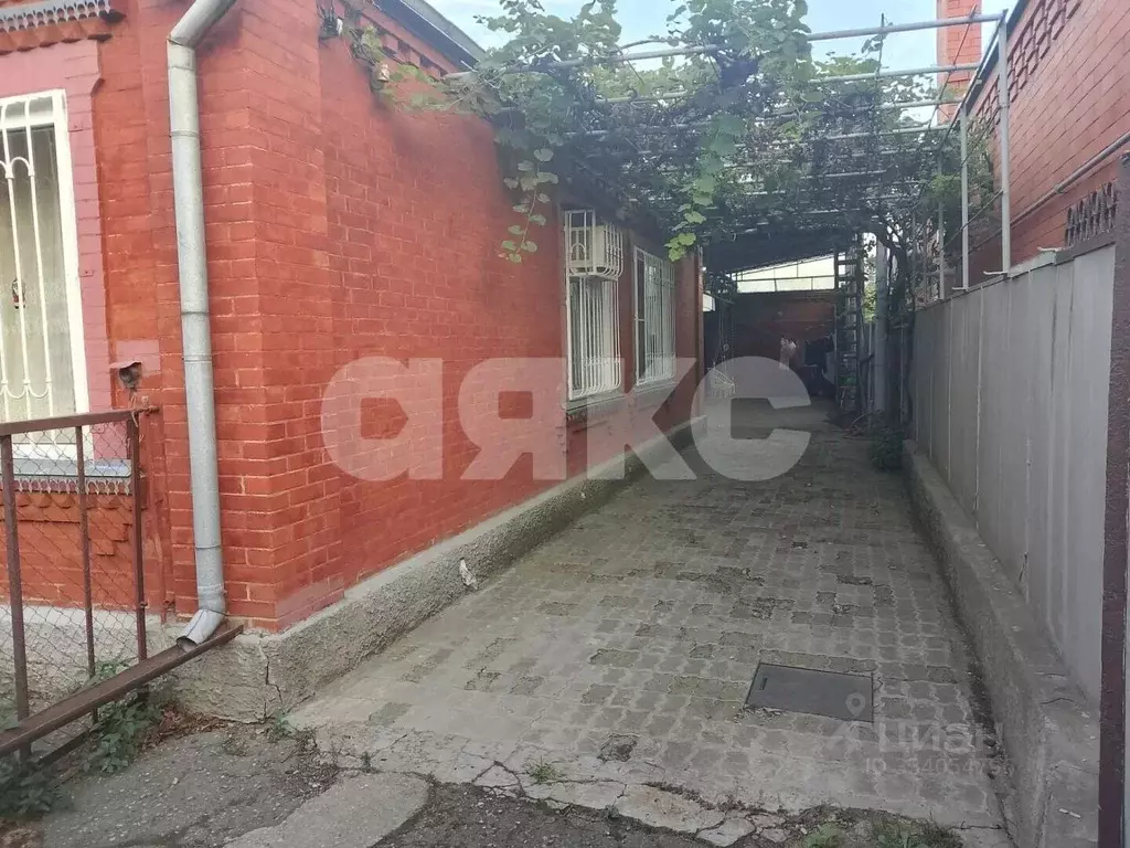 Дом в Краснодарский край, Армавир ул. 9-я Линия, 63 (94 м) - Фото 1
