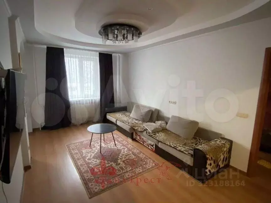 3-к кв. Белгородская область, Белгород ул. Губкина, 13 (74.3 м) - Фото 1