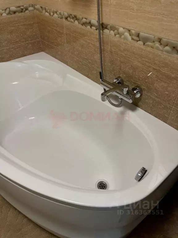 2-к кв. Ростовская область, Аксай ул. Платова, 6А (69.0 м) - Фото 1