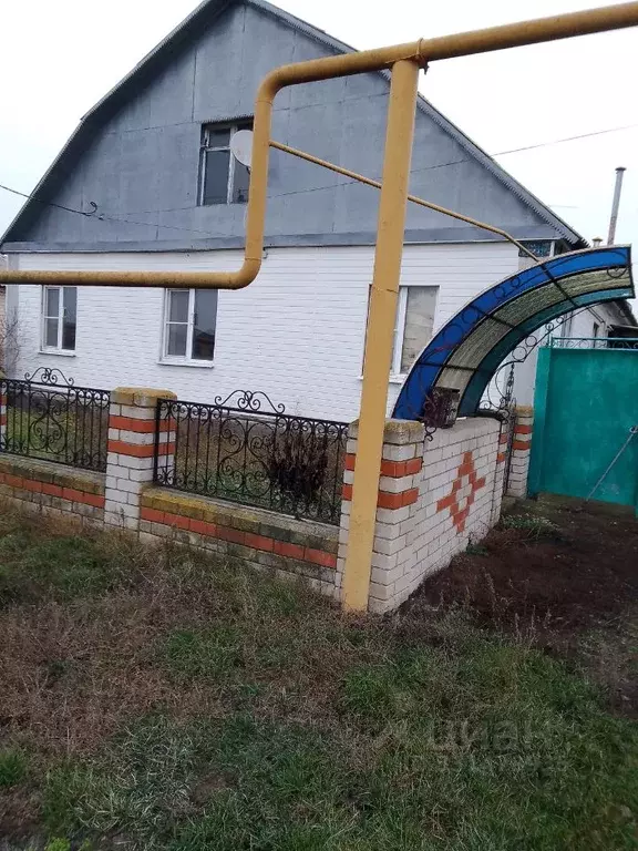 Дом в Воронежская область, Лискинский район, Щучинское с/пос, с. Щучье ... - Фото 1