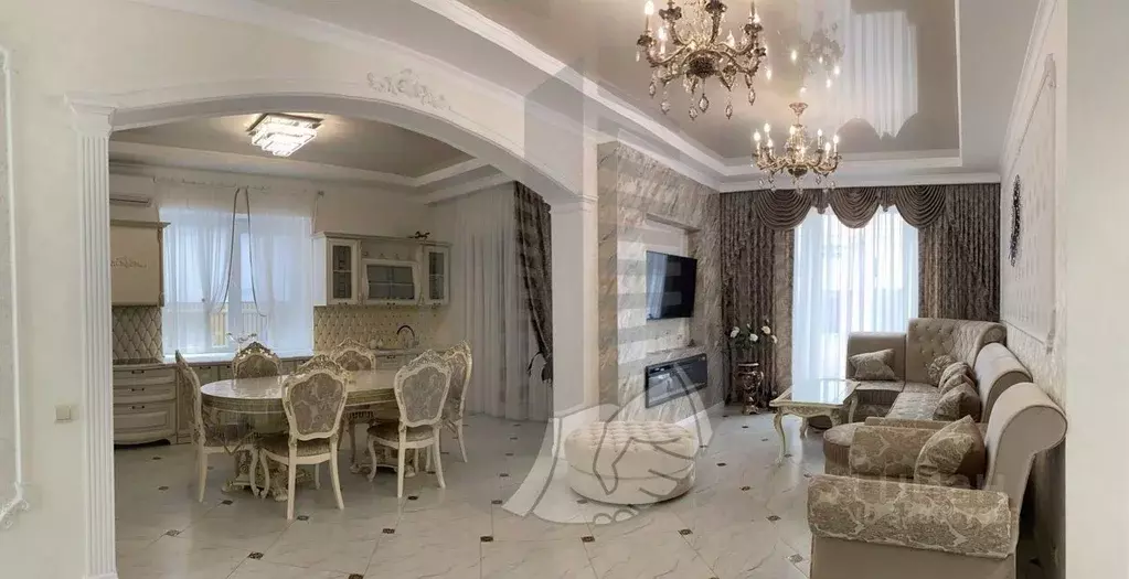 Дом в Краснодарский край, Краснодар просп. Римский (220 м) - Фото 1