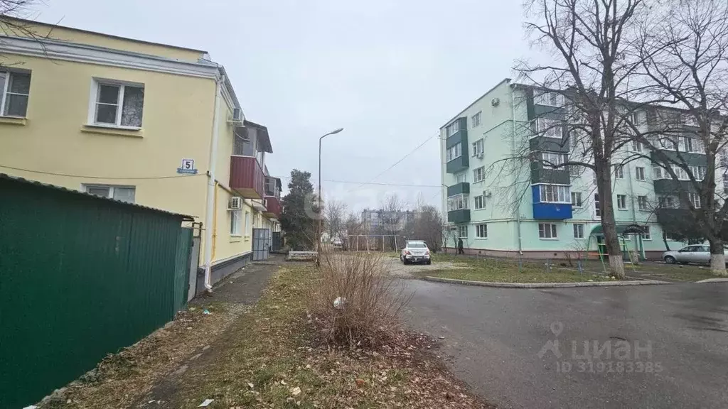 3-к кв. Адыгея, Майкоп 5-й пер., 5 (45.3 м) - Фото 1