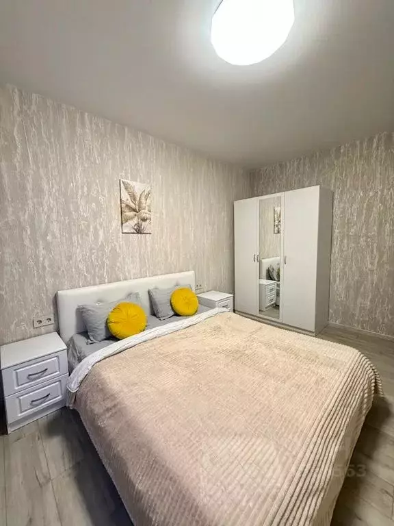 2-к кв. Волгоградская область, Волгоград ул. Имени Ивана Морозова, 4 ... - Фото 0