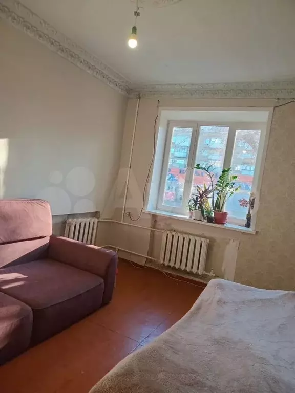 Комната 18 м в 3-к., 2/3 эт. - Фото 1