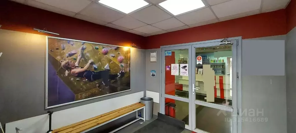 Помещение свободного назначения в Тверская область, Тверь просп. ... - Фото 1