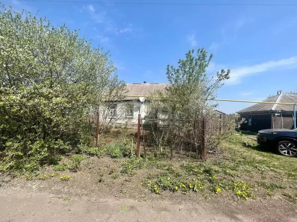 Дом в Белгородская область, Губкинский городской округ, с. Лопухинка ... - Фото 1