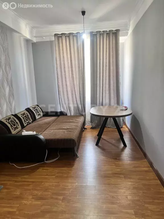2-комнатная квартира: Махачкала, Тарнаирская улица, 2 (58 м) - Фото 0