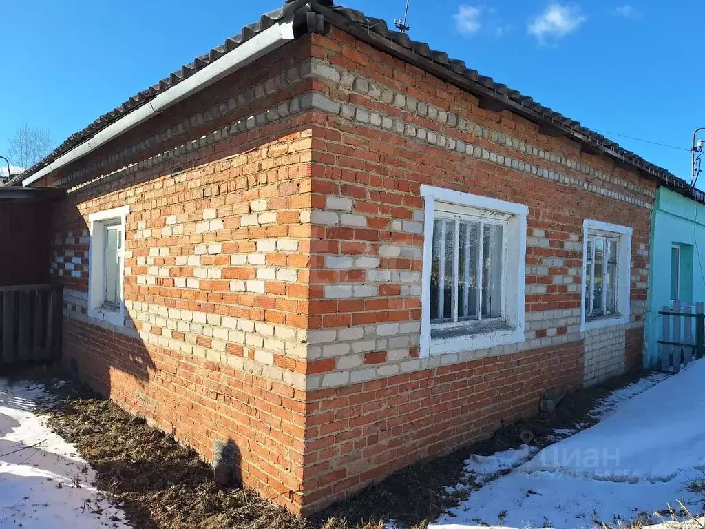 Дом в Свердловская область, Верхнесалдинский муниципальный округ, д. ... - Фото 1