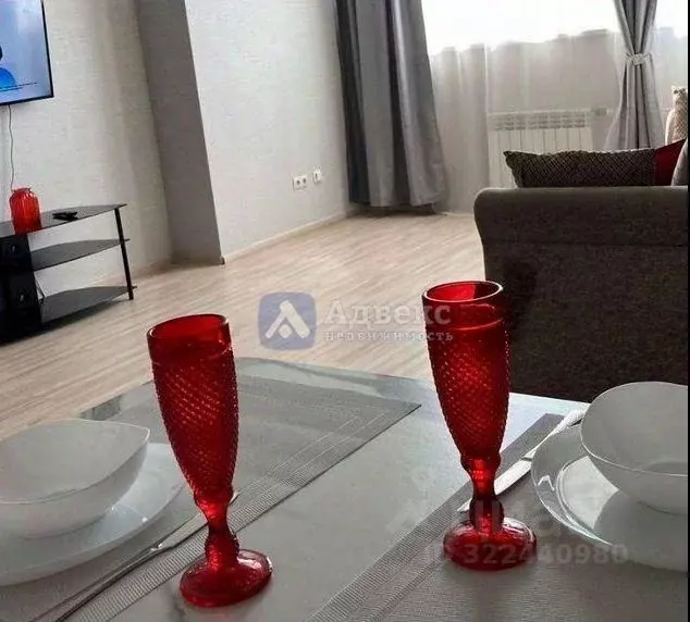 1-к кв. Тюменская область, Тюмень ул. 50 лет ВЛКСМ, 13к1 (44.0 м) - Фото 0
