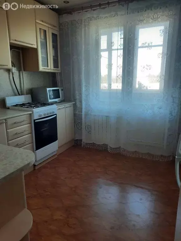 3-комнатная квартира: Назия, улица Артеменко, 4А (66.4 м) - Фото 1