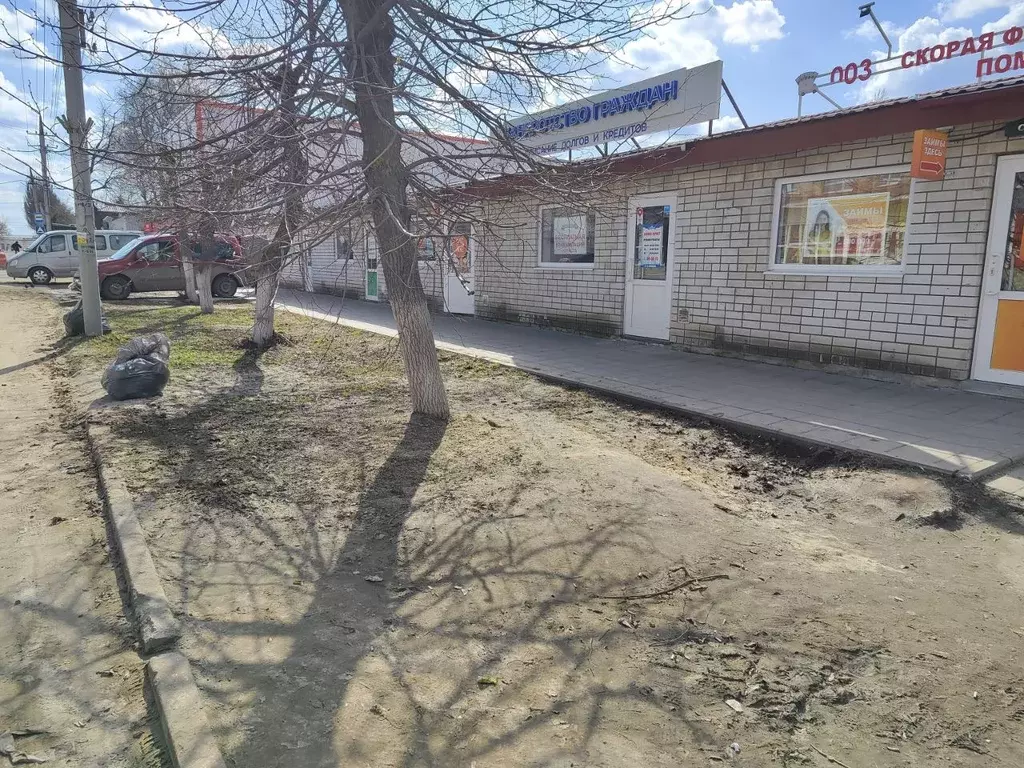 Помещение свободного назначения в Саратовская область, Петровск ул. ... - Фото 1