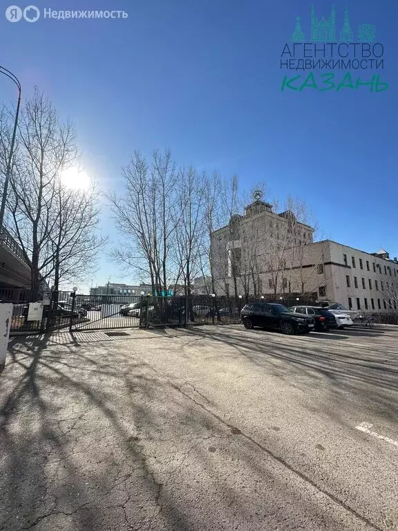 2-комнатная квартира: Казань, Петербургская улица, 65А (70 м) - Фото 0