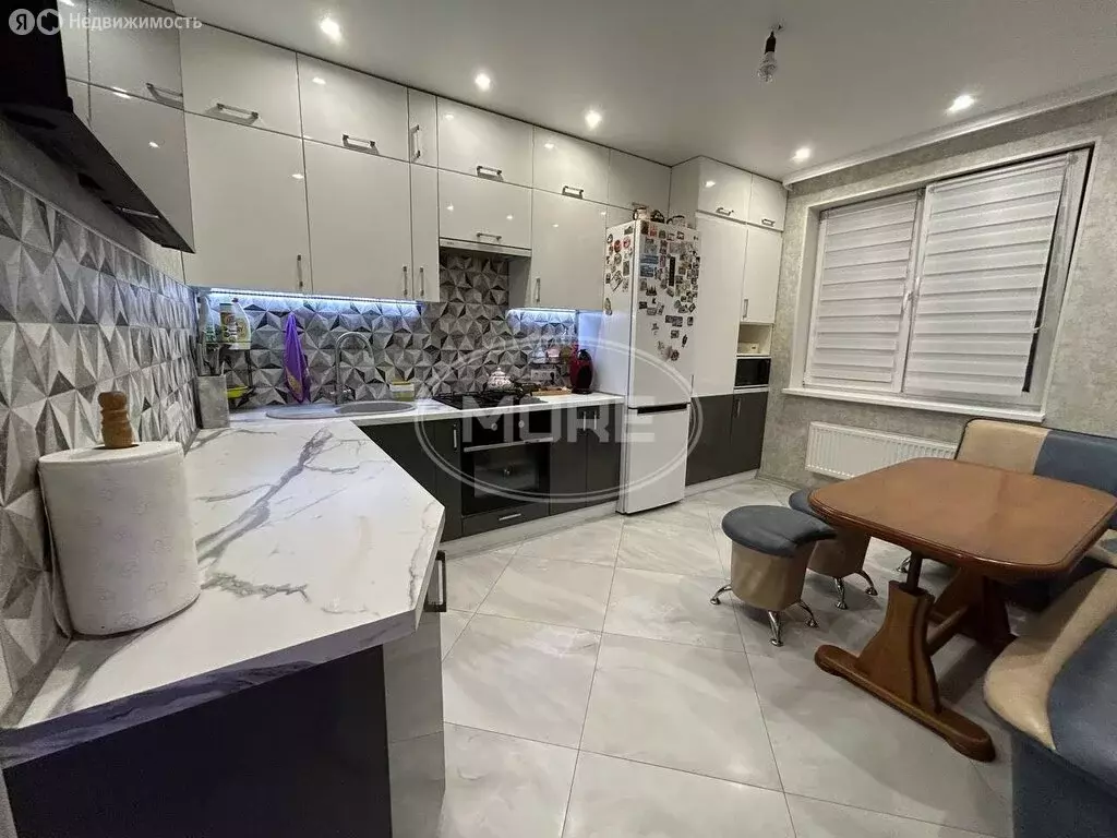 2-комнатная квартира: Калининград, улица Генерала Толстикова, 75А ... - Фото 1