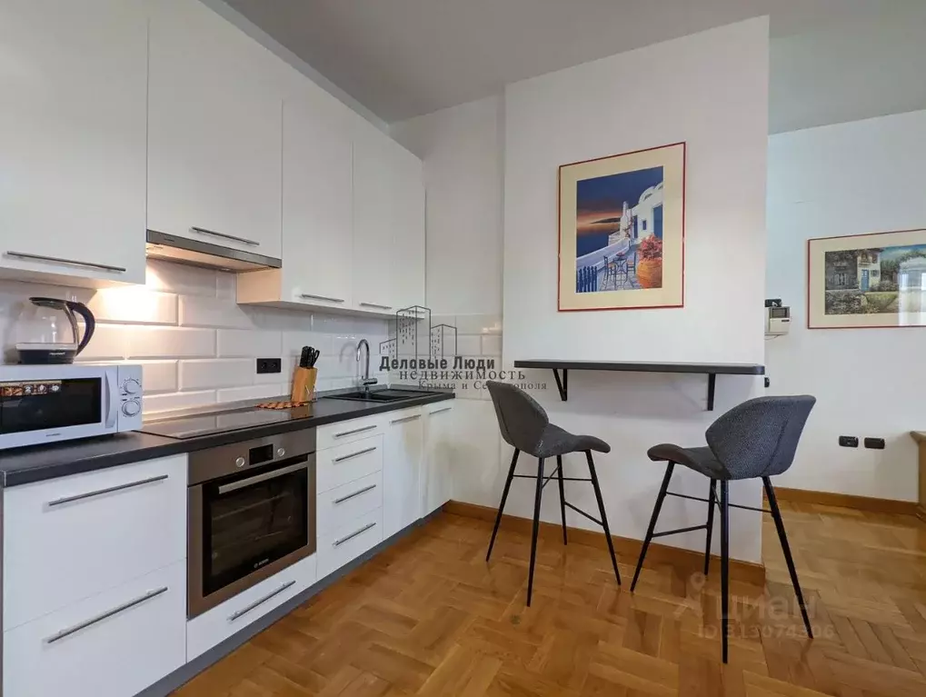 2-к кв. Севастополь ул. Генерала Петрова, 4 (77.0 м) - Фото 1