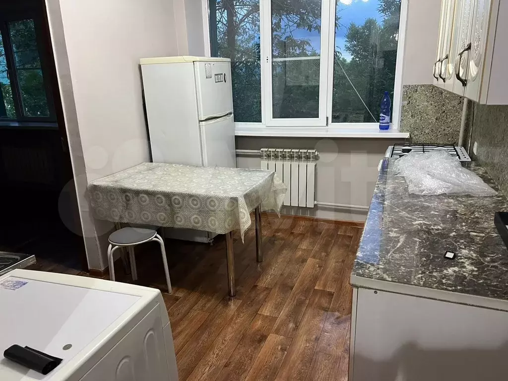 2-к. квартира, 42 м, 4/4 эт. - Фото 1