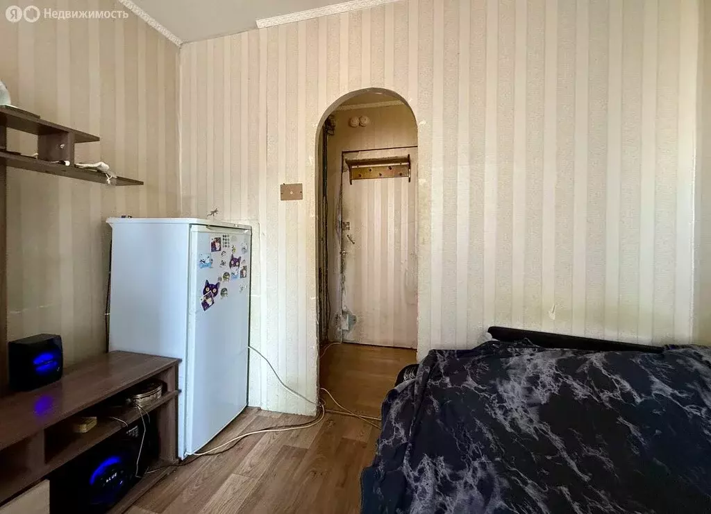1к в 12-комнатной квартире (11.1 м) - Фото 1