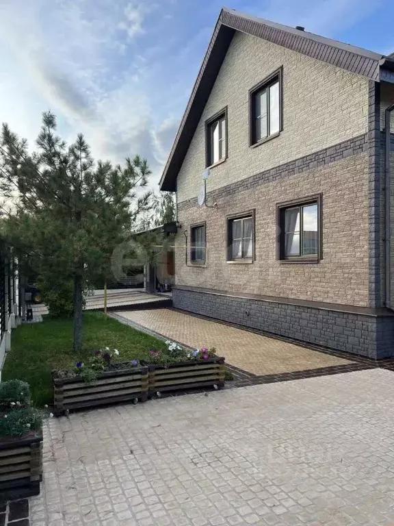 Дом в Свердловская область, Каменский муниципальный округ, с. ... - Фото 1