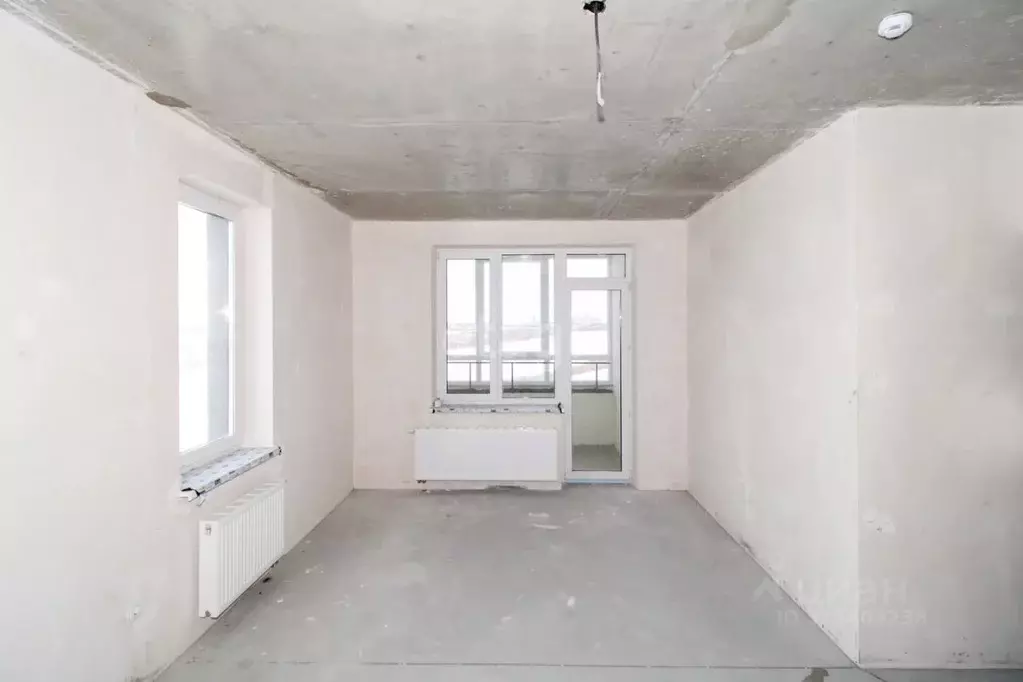 3-к кв. Тюменская область, Тюмень ул. Краснооктябрьская, 8 (82.8 м) - Фото 0