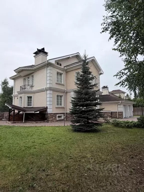 Дом в Московская область, Истра муниципальный округ, д. Веледниково ... - Фото 1