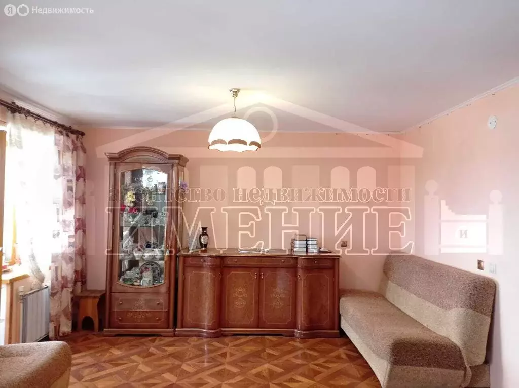 3-комнатная квартира: Ревда, улица Интернационалистов, 36 (64.3 м) - Фото 1