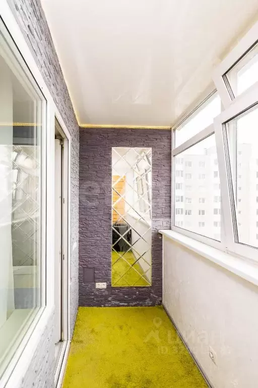 Студия Ханты-Мансийский АО, Сургут Университетская ул., 41 (32.0 м) - Фото 1