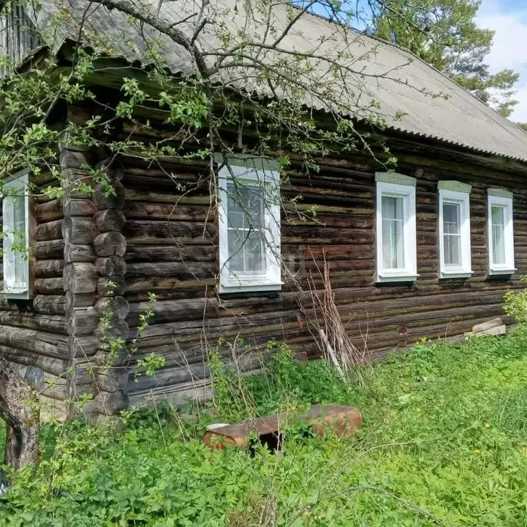 Дом в Тверская область, Пеновский муниципальный округ, д. Слаутино  ... - Фото 0