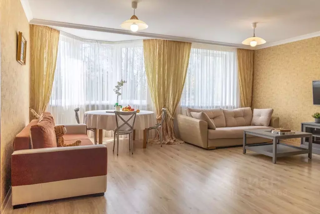 2-к кв. Калининградская область, Светлогорск Зеленая ул., 12 (65.0 м) - Фото 1