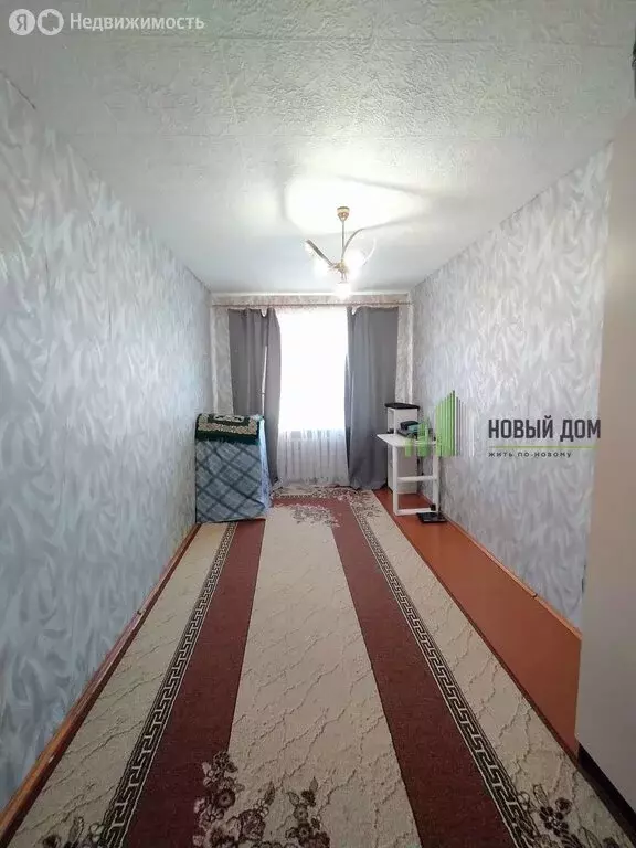 3-комнатная квартира: Великий Новгород, проспект Александра Корсунова, ... - Фото 2