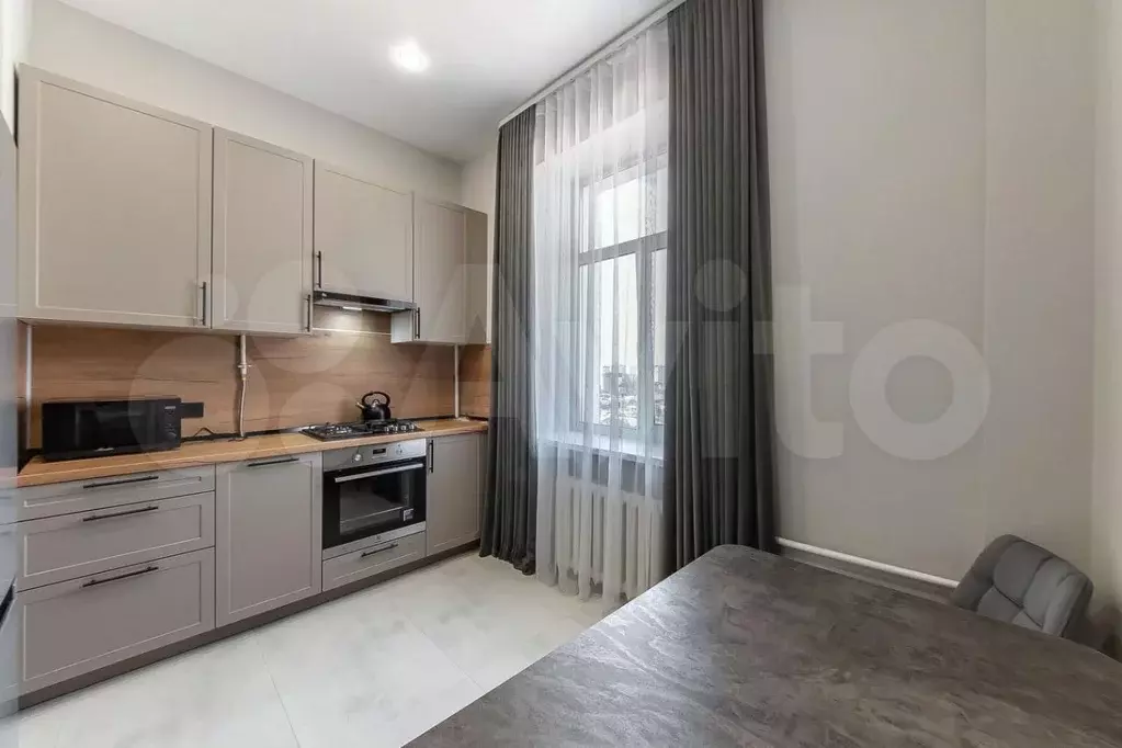 3-к. квартира, 91 м, 8/8 эт. - Фото 0