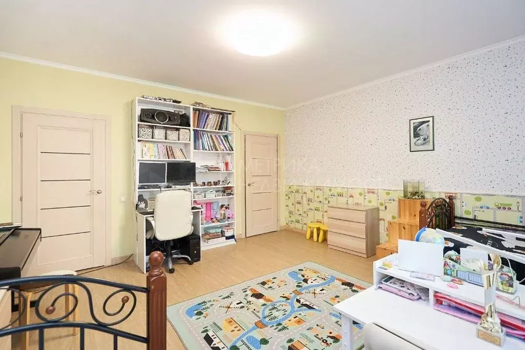 2-к кв. Тюменская область, Тюмень Институтская ул., 2А (84.2 м) - Фото 1